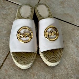 Coach slides